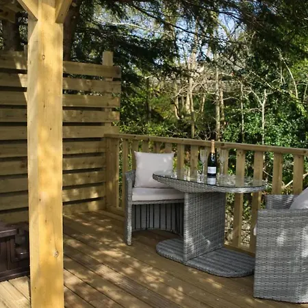 Luxurious With Hot Tub, District *