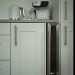 Luxurious With Hot Tub, District Дом отдыха