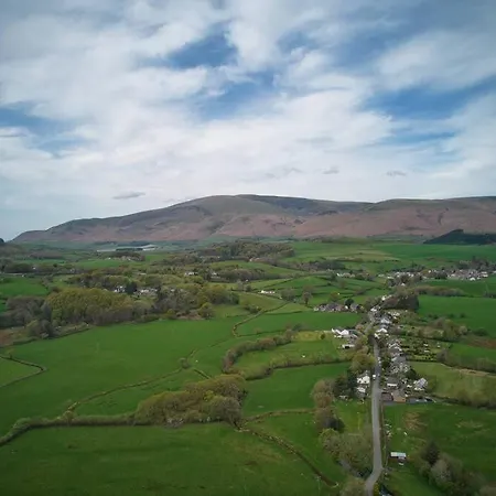 بيت للعطل Luxurious With Hot Tub, District Duddon