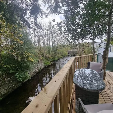 Luxurious With Hot Tub, District *